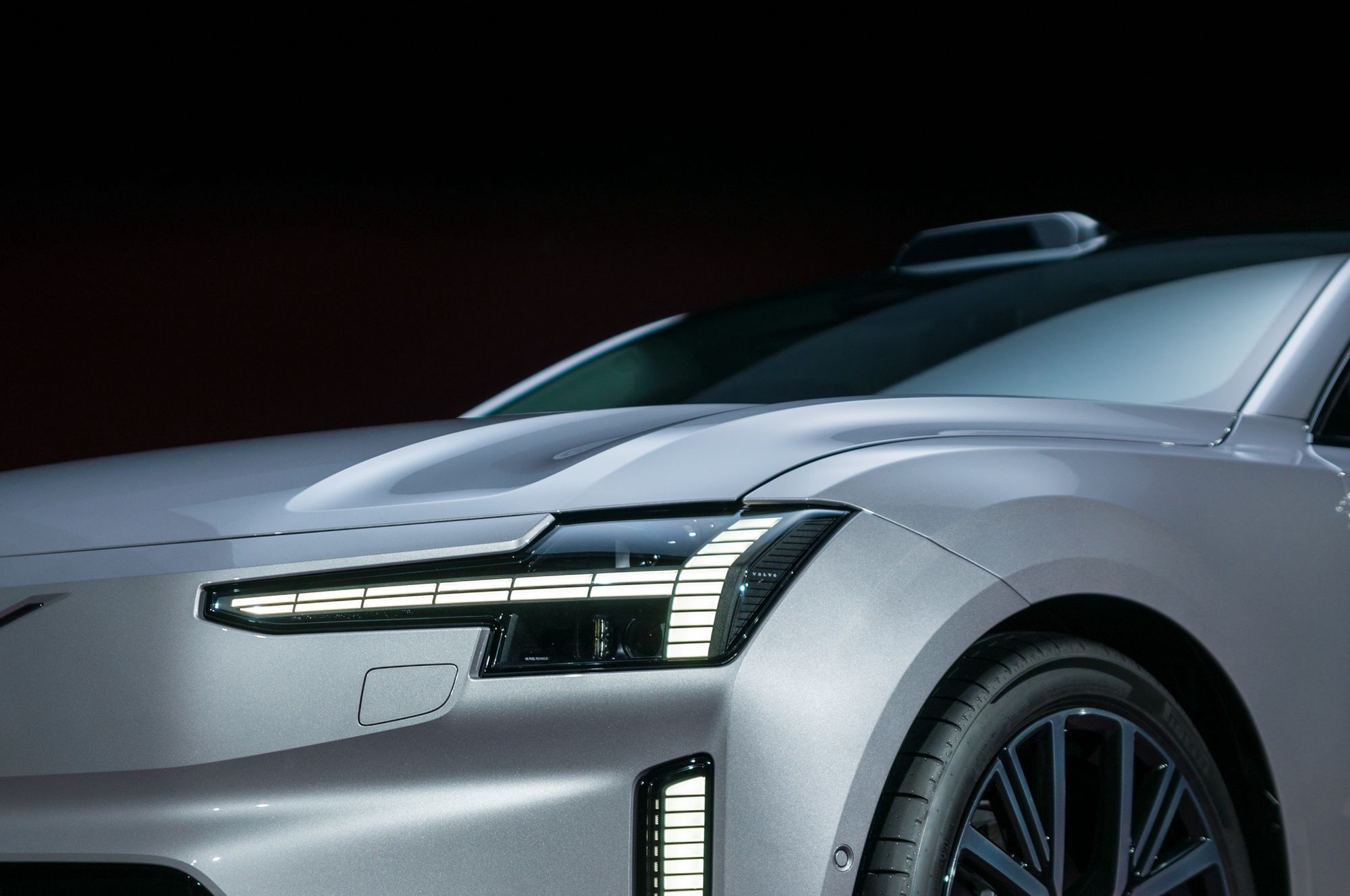 Volvo ES90 (2025)