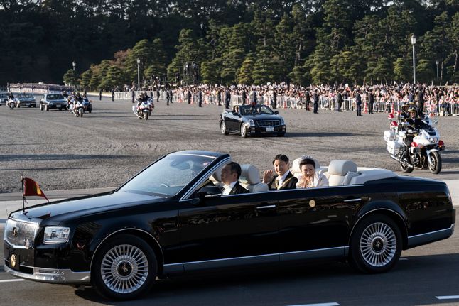 Toyota Centrury została tylko lekko zmodyfikowana