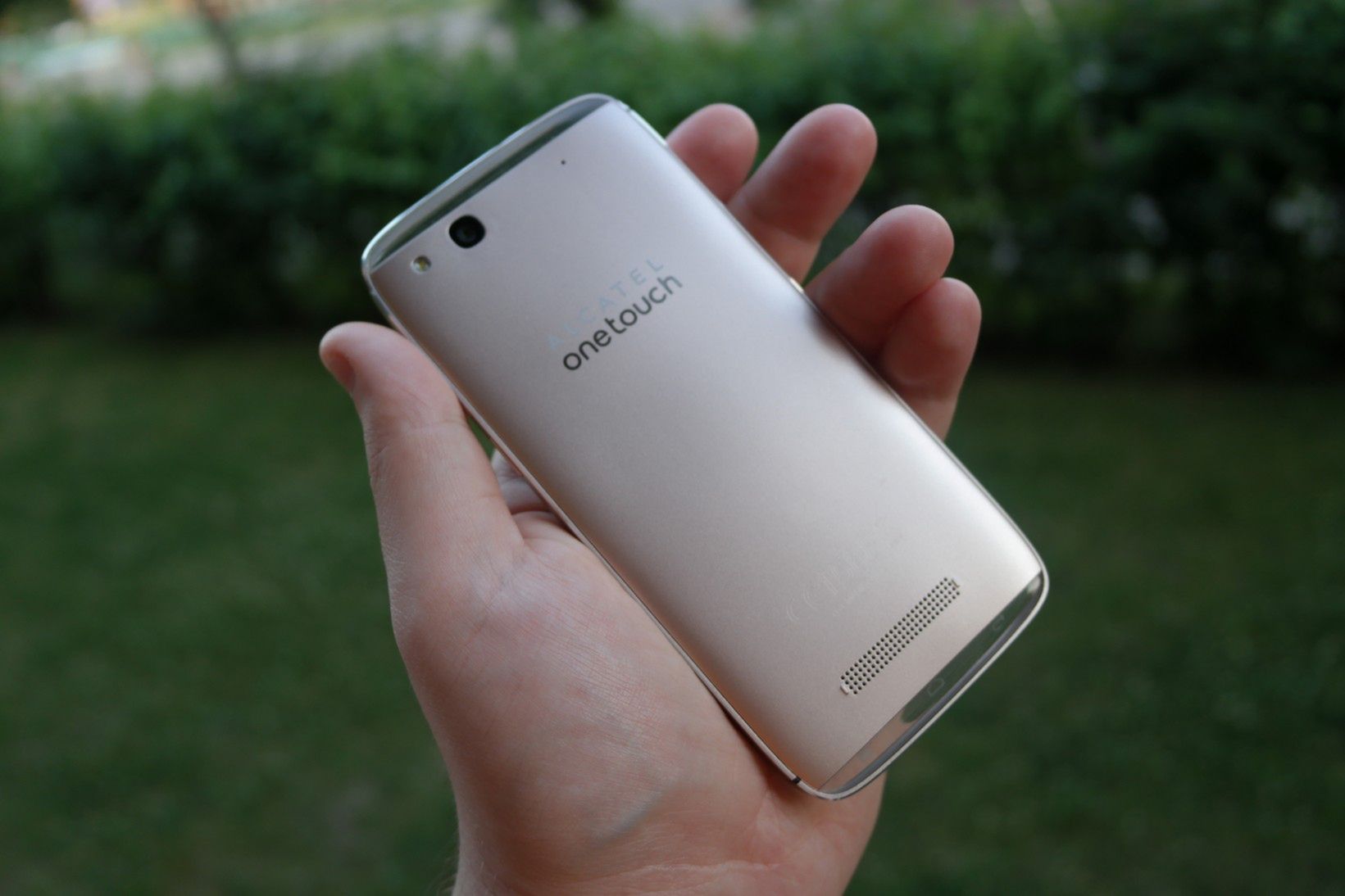 Test Alcatel One Touch Idol Alpha.  Za drogi na średniaka, za słaby na flagowca 2