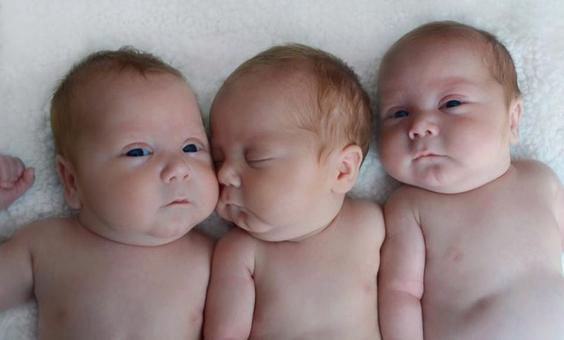 Loteria genetyczna – w USA urodziły się jednojajowe trojaczki!
