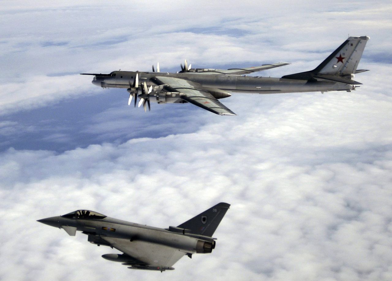 Rosyjskie bombowce leciały w kierunku Szkocji. Szybka reakcja