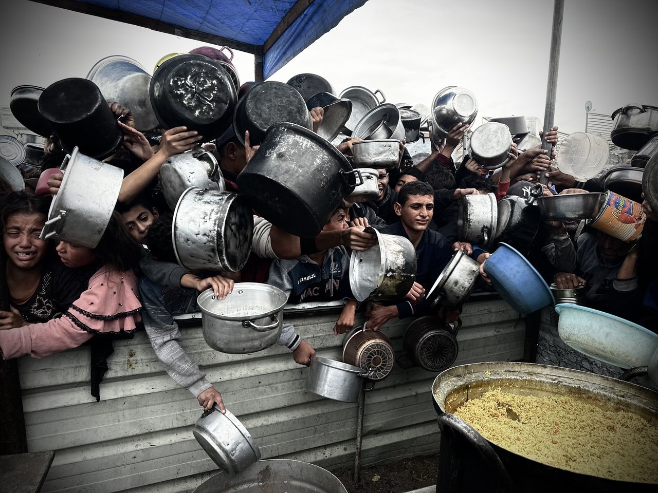 UN halts Gaza food aid after armed convoy attacks