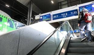 Nowy dworzec w Warszawie. Podróżni narzekają: zimno, brudno, źle