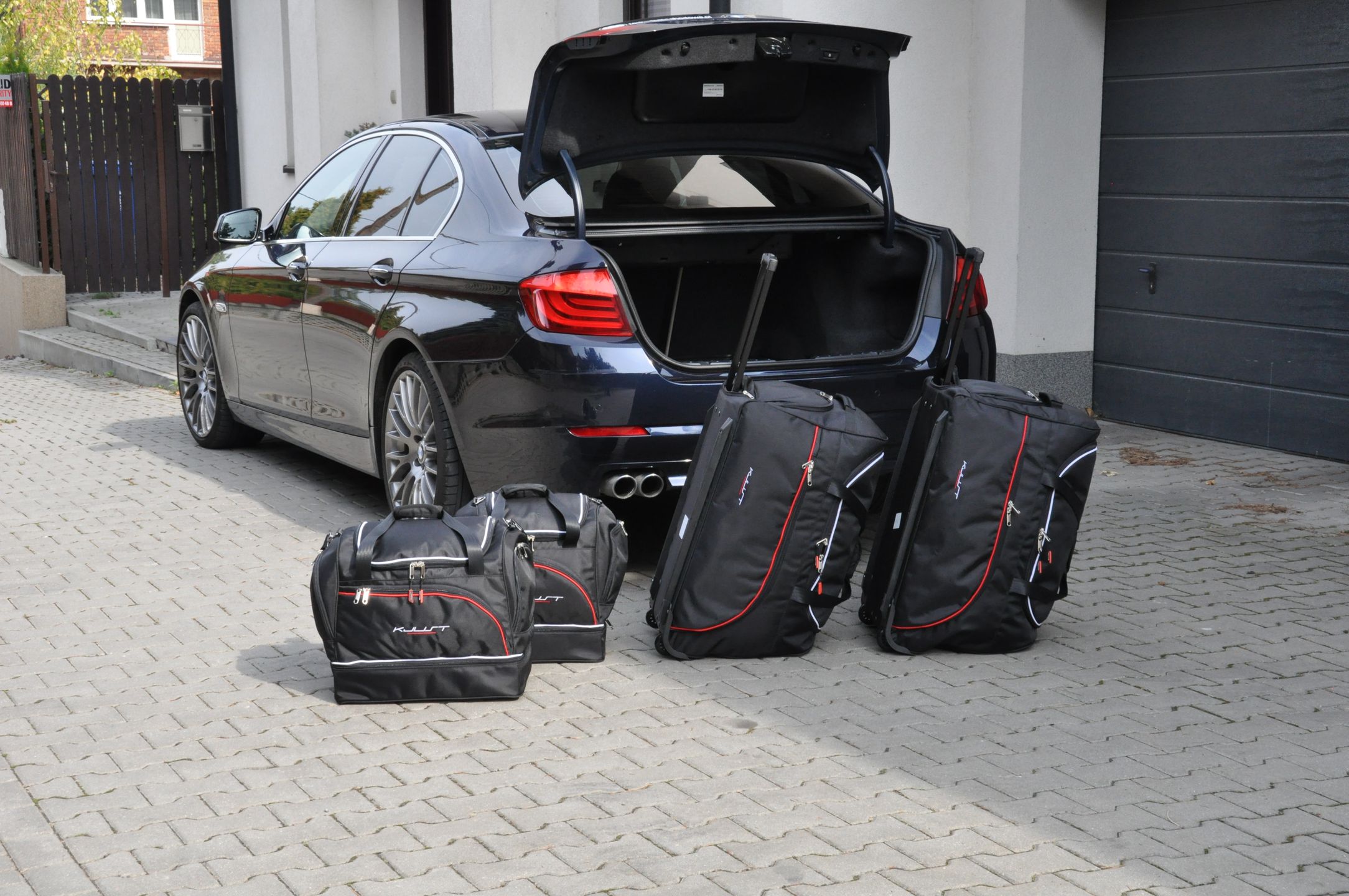 Torby Kjust zadowolą właściciela Škody czy Fiata i na pewno nie zawstydzą właściciela BMW