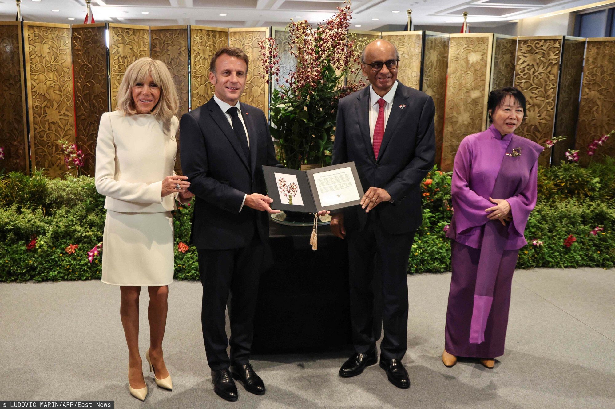 Brigitte i Emmanuel Macronowie w Singapurze