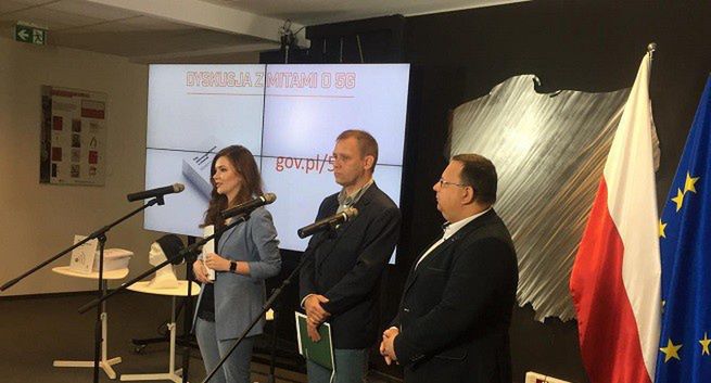 Ministerstwo Cyfryzacji w Białej Księdze chce obalać mity o 5G