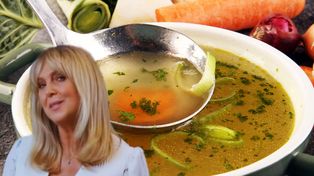 Wcale nie kurczak, kaczka czy szponder. Ewa Wachowicz gotuje rosół na innym mięsie