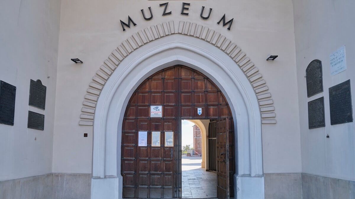 Wejście na dziedziniec Zamku Lubelskiego