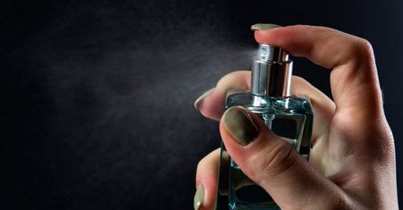 Te perfumy kosztują fortunę. W popularnym dyskoncie znajdziesz podobny zapach za... 38 złotych