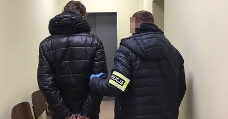 Mógł doprowadzić do wybuchu gazu w bloku mieszkalnym na LSM-ie. Policjanci zatrzymali pobudzonego 22-latka
