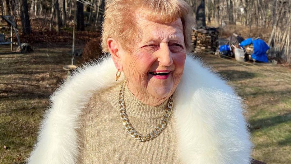 Seniorka podbija TikToka