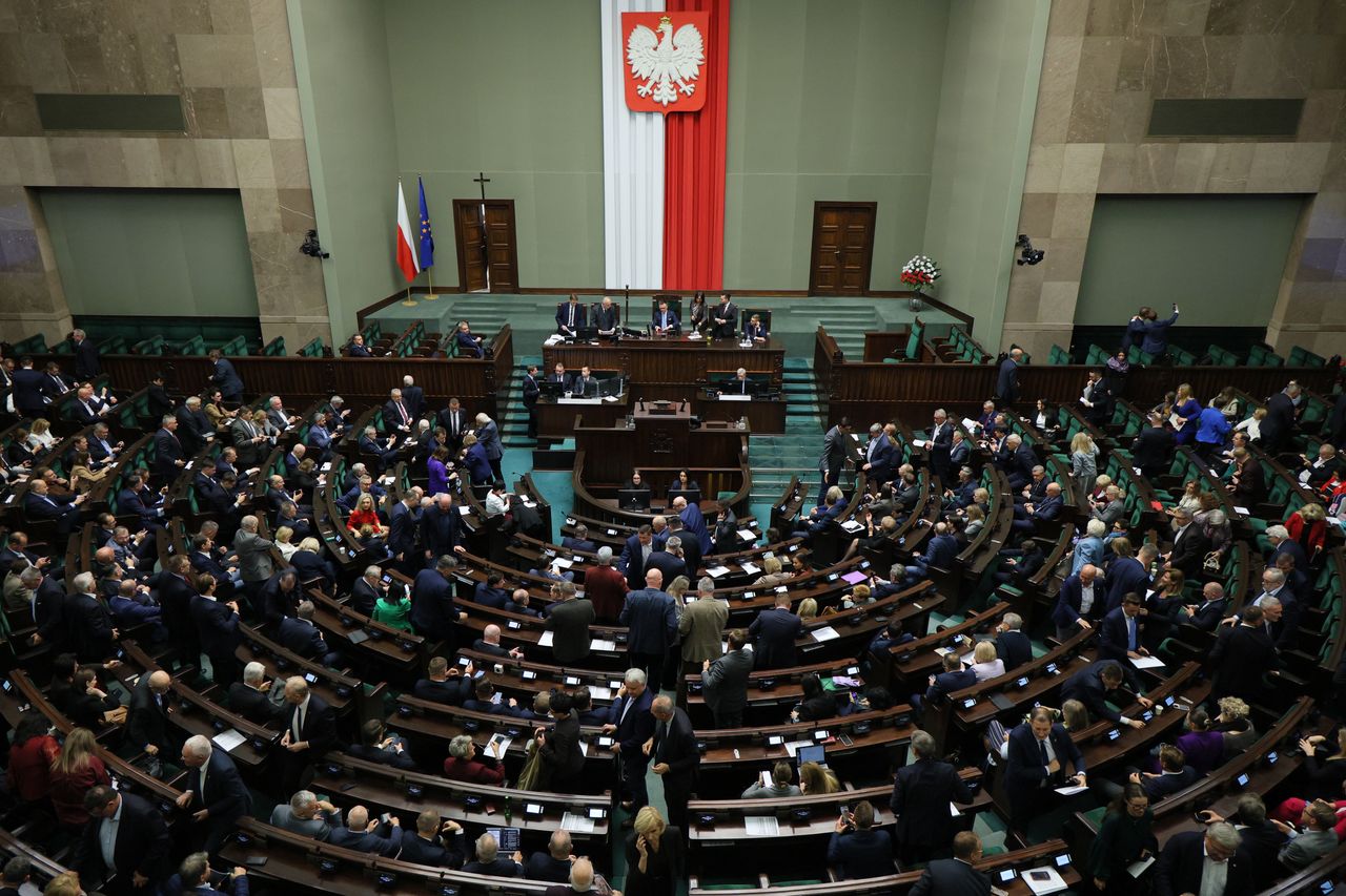 Nowa partia przed wyborami? Polacy zabrali głos