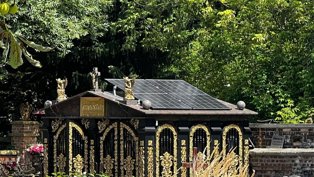 Na cmentarzu w Katowicach znajduje się imponująca mogiła