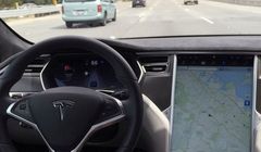 Tesla zwolniła zespół marketingowy