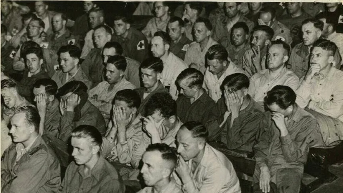 Niemieccy jeńcy odwracali wzrok. Wstrząsające obrazy z Holokaustu 1