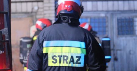 Rodzice i około roczne dziecko trafili do szpitala z objawami zatrucia tlenkiem węgla. O krok od tragedii