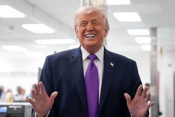 100 tys. dolarów za szybszy dostęp do wpisów Trumpa