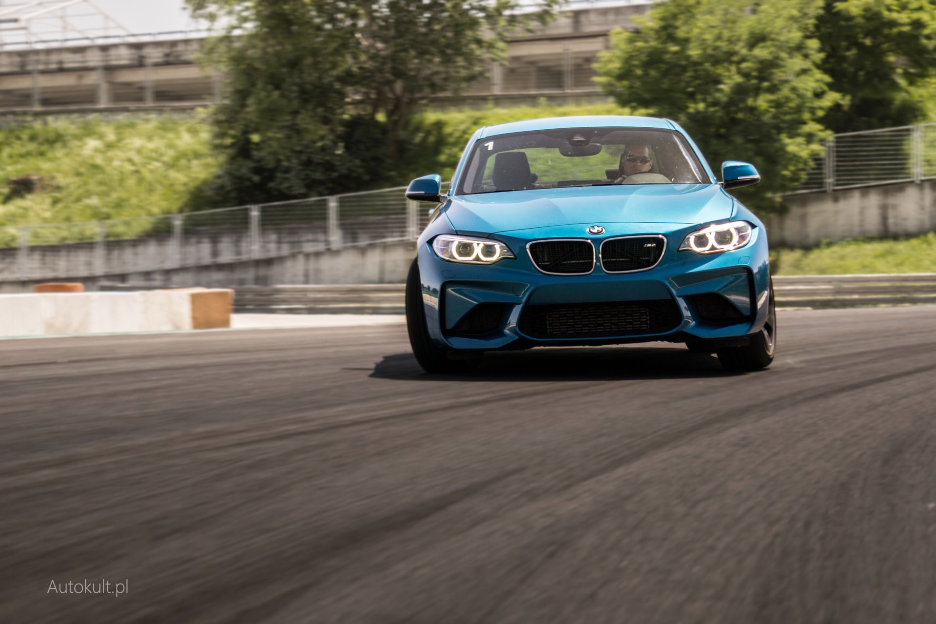 BMW M2 (2016)