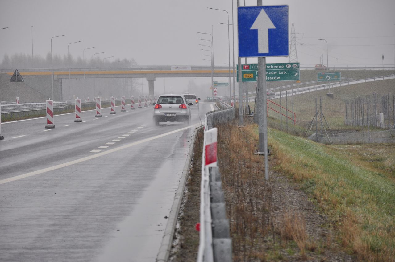 Obwodnica Tomaszowa Lubelskiego już przejezdna. Na razie z ograniczeniami
