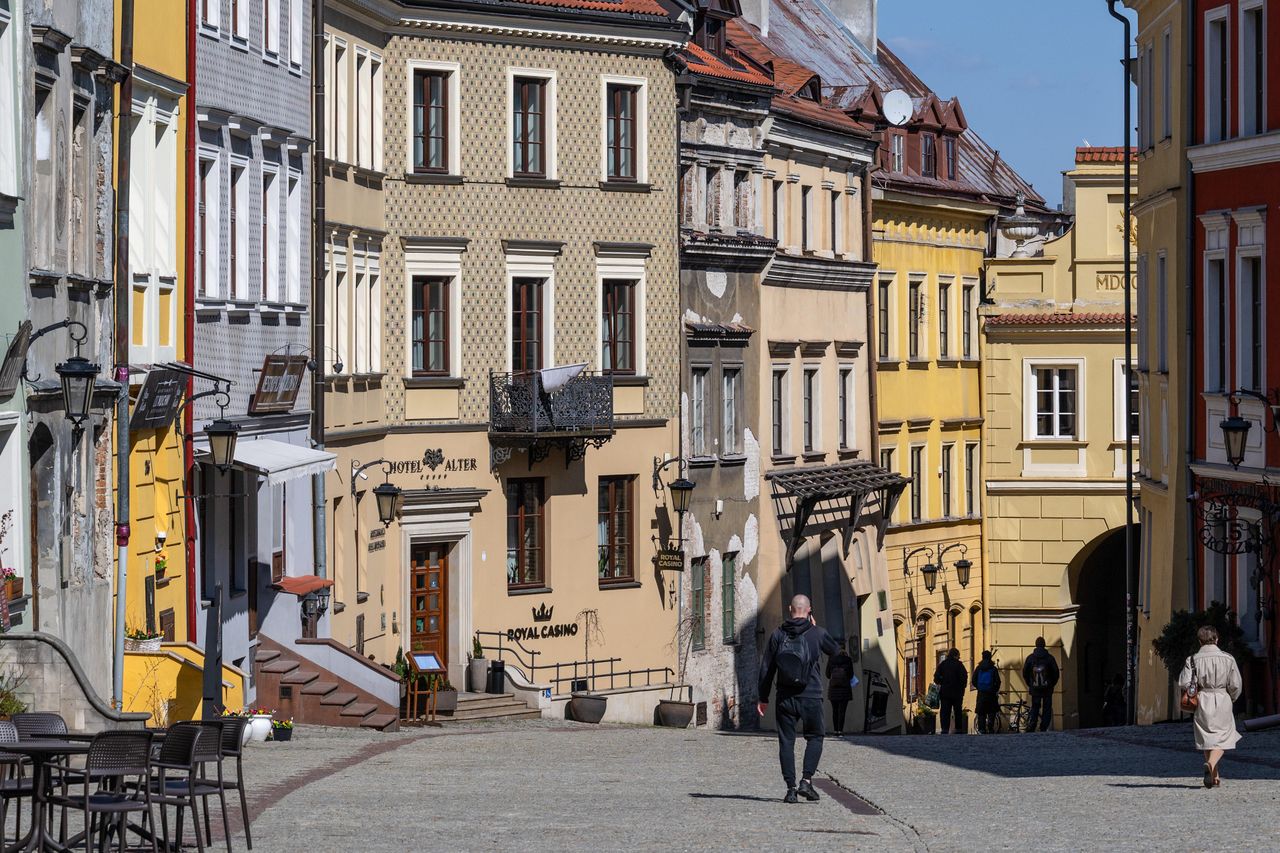 Brytyjczycy zachwyceni Lublinem. To zasługa filmu "Prawdziwy ból"?