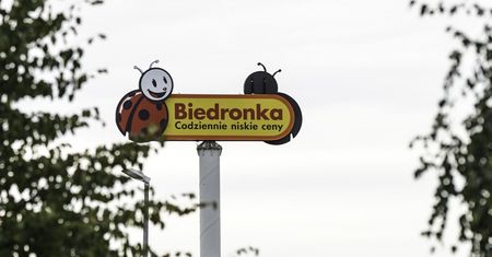 Biedronka kusi studentów i uczniów. Dostaną nawet 5,5 tys. zł na rękę!