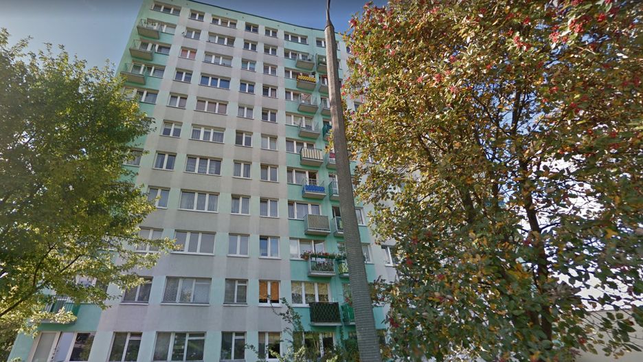 19-latek wypadł z okna wieżowca w Olsztynie 