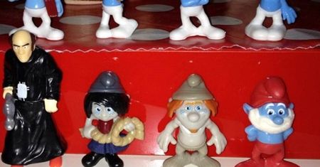 Masz je w domu? Smerfy z Kinder Niespodzianki są teraz sporo warte