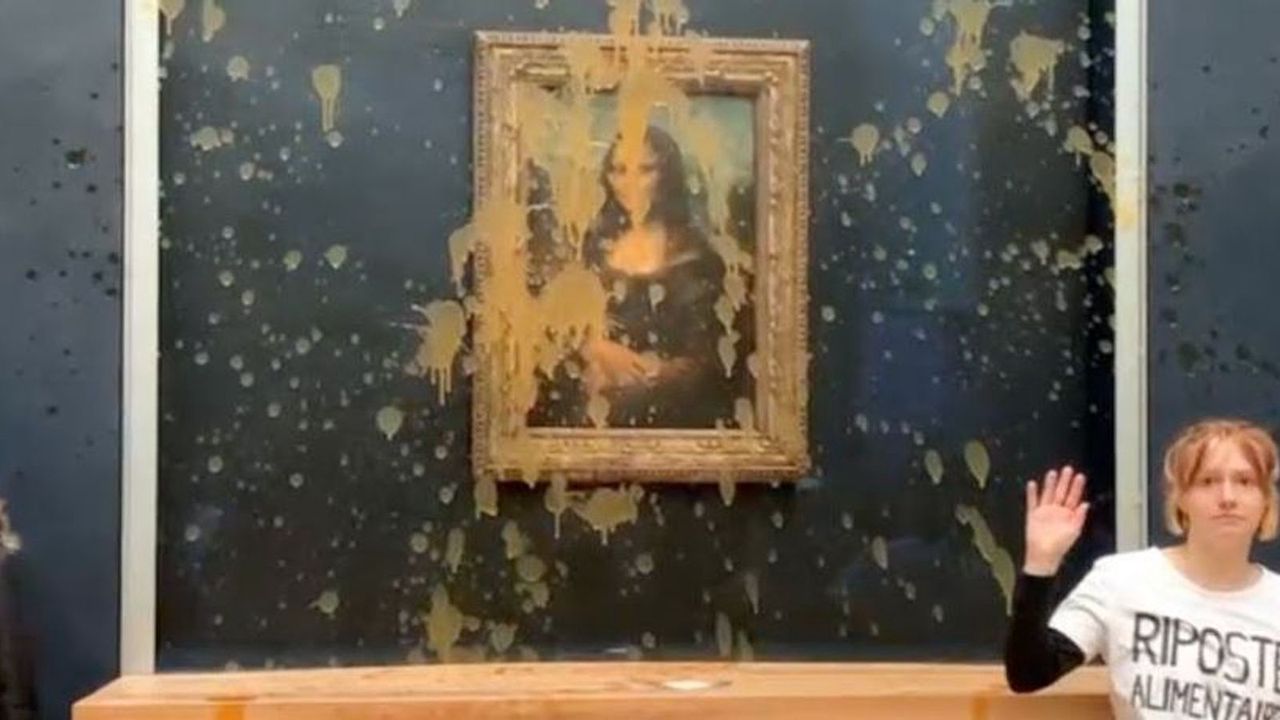 The Mona Lisa painting splashed with soup
