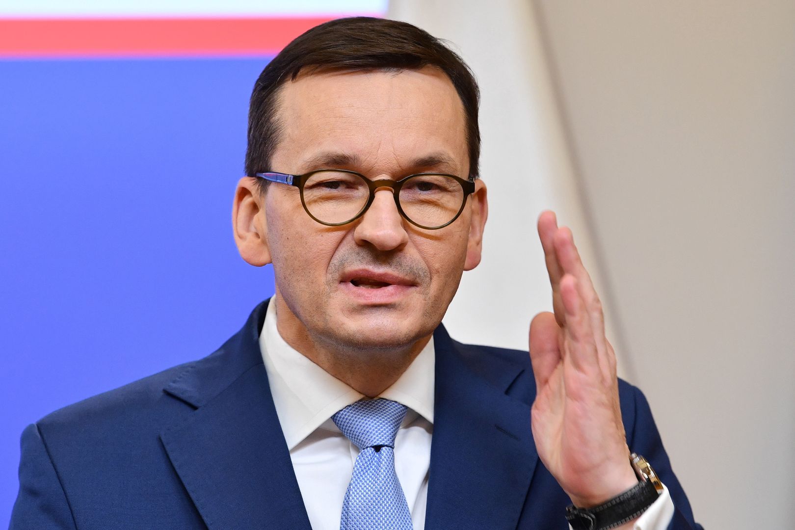 Szczepionka na COVID. Mateusz Morawiecki apeluje ws. seniorów