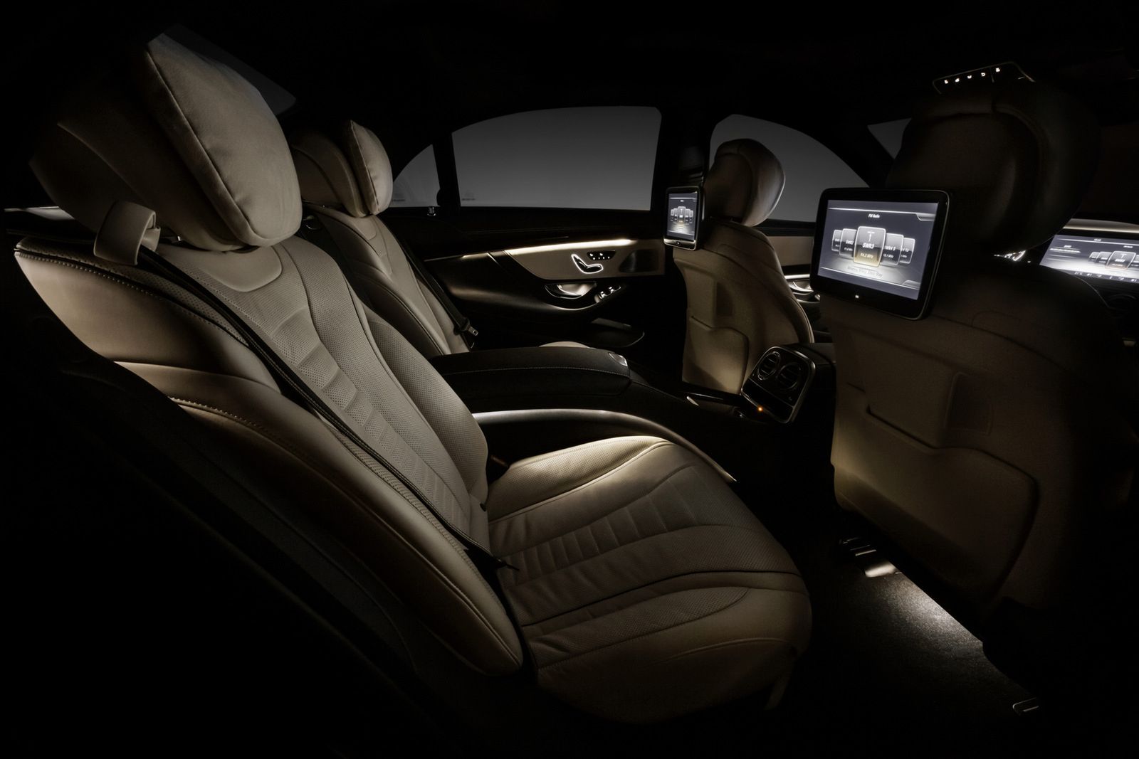 Mercedes-Benz klasy S W222 [galeria] 47