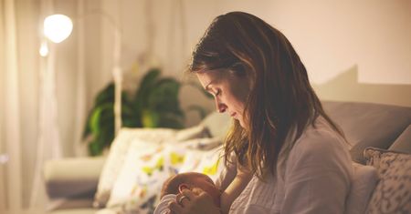 Awersja laktacyjna. "Rozdźwięk między karmieniem piersią a rzeczywistością bywa nie do zniesienia"