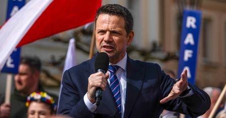 Debata w Telewizji Republika. "Trzaskowski podkulił ogon i dał drapaka"