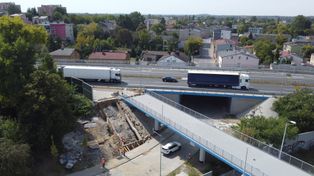 Częstochowa: Nowa kładka nad torami na ukończeniu. Inwestycja za 3,5 miliona złotych ma poprawić komunikację pieszych i rowerzystów