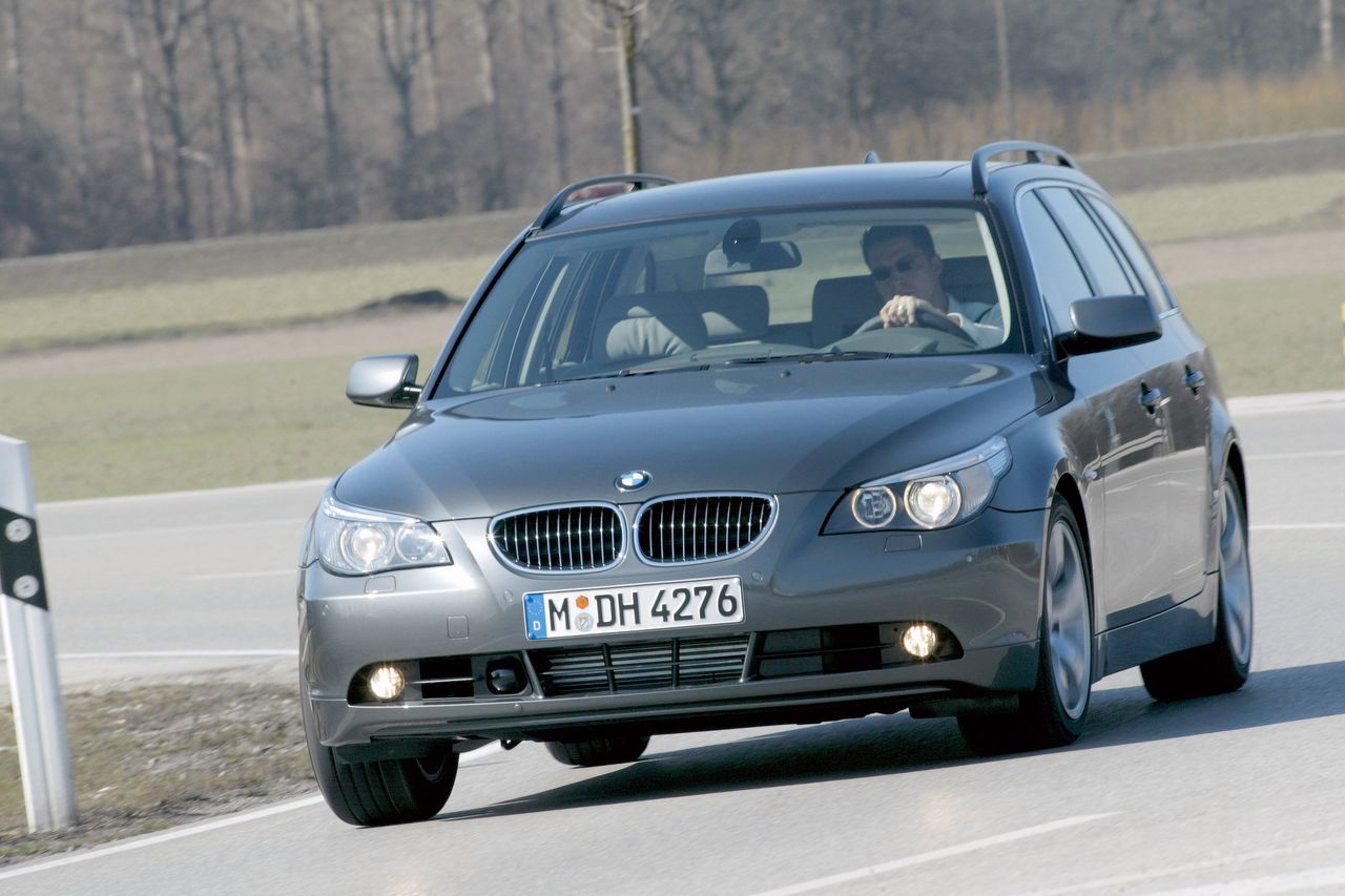 Nie zawsze lepsza jest benzyna. BMW w tym okresie robiło lepsze diesle (patrz M57).