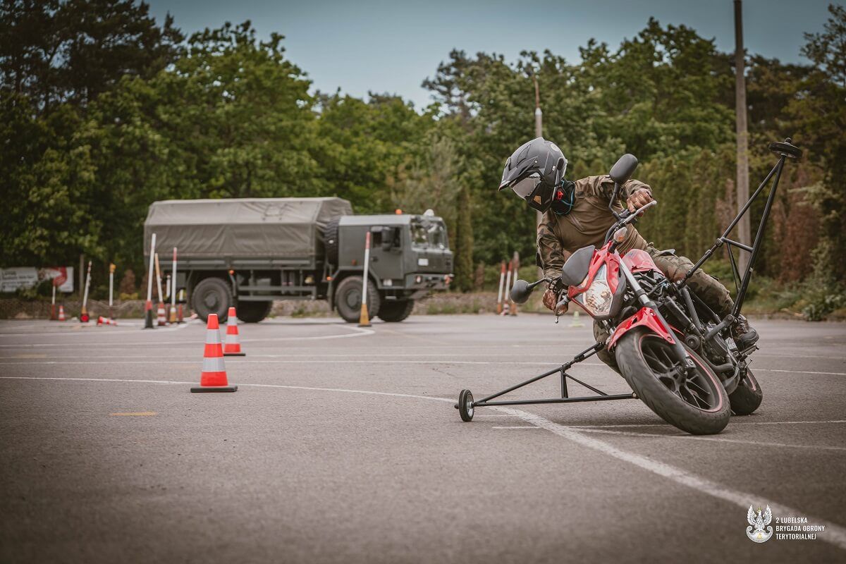 Trening motocyklistów z wykorzystaniem Slide Bike