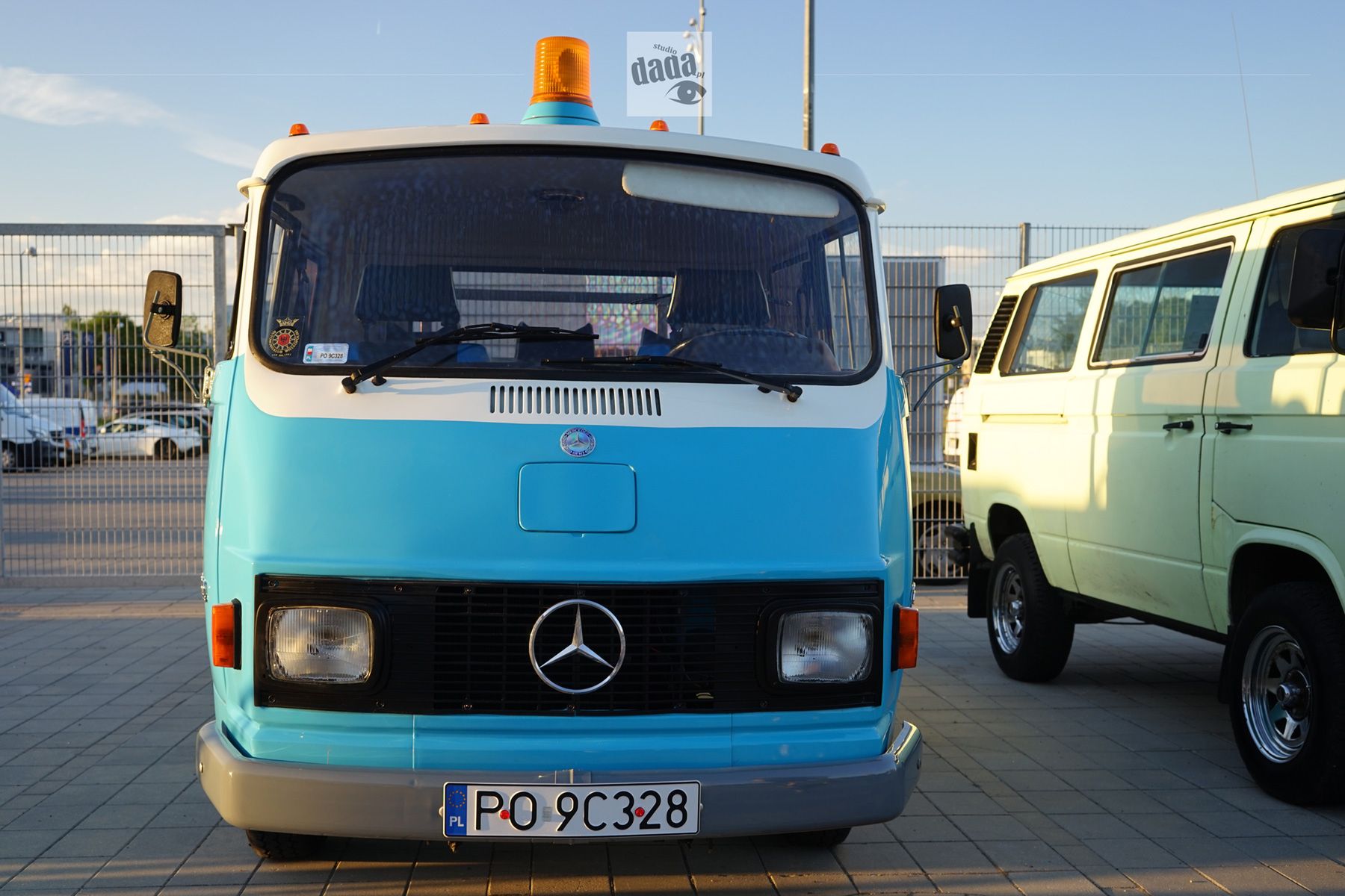 Mercedes L 206 D - odrestaurowana laweta, mniam :)
