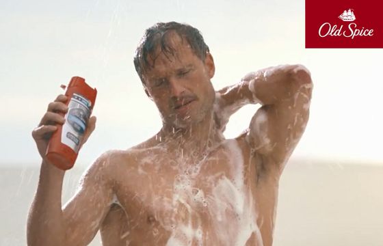 Prysznic na pustyni z głosem Arkadiusza Jakubika reklamuje Old Spice Dirt Destroyer (wideo)