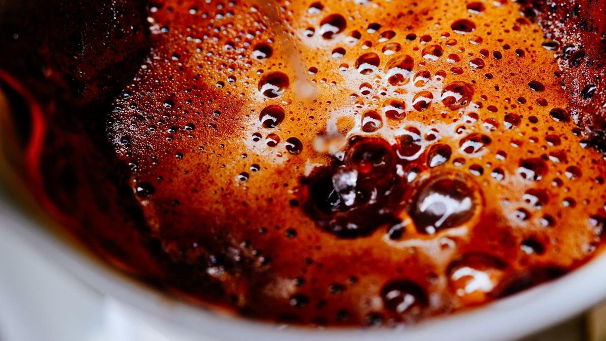 Bezpieczna ilość kofeiny zależy od wieku, masy ciała oraz ogólnego stanu zdrowia.