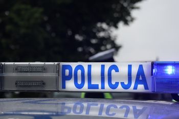 Nie zapłacili za przejazd, a potem zniszczył telefon kierowcy. Straty? Ponad 9 tys. zł