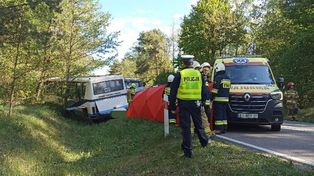 Wypadek szkolnego autobusu na Podlasiu. W akcji śmigłowiec LPR