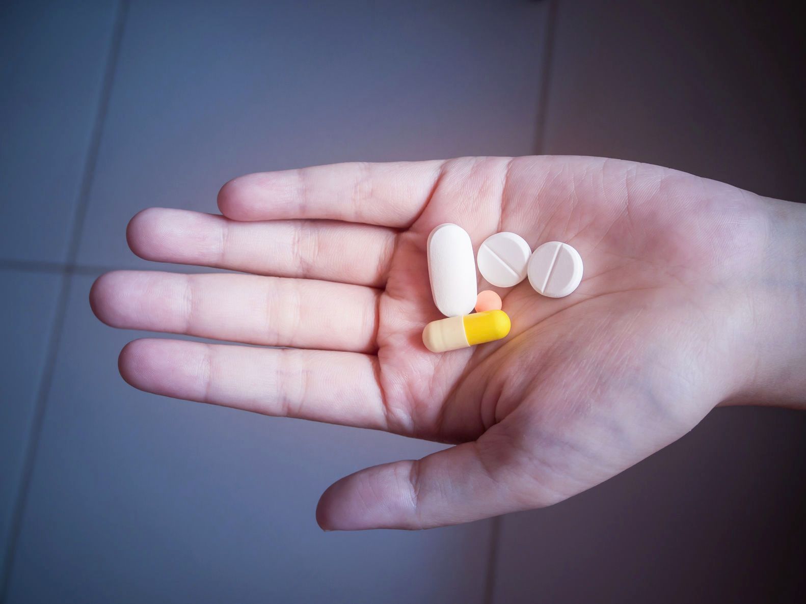 Co nam pomoże w trakcie przeziębienie? Garść tabletek a może naturalne sposoby?