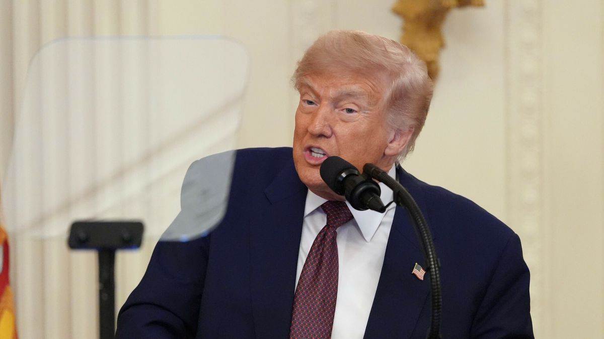 Temporary
President Donald Trump speaks during a Medal of Honor ceremony in the East Room of the White House, Thursday, June 18, 2026, in Washington. (AP Photo/Jacquelyn Martin)
Jacquelyn Martin