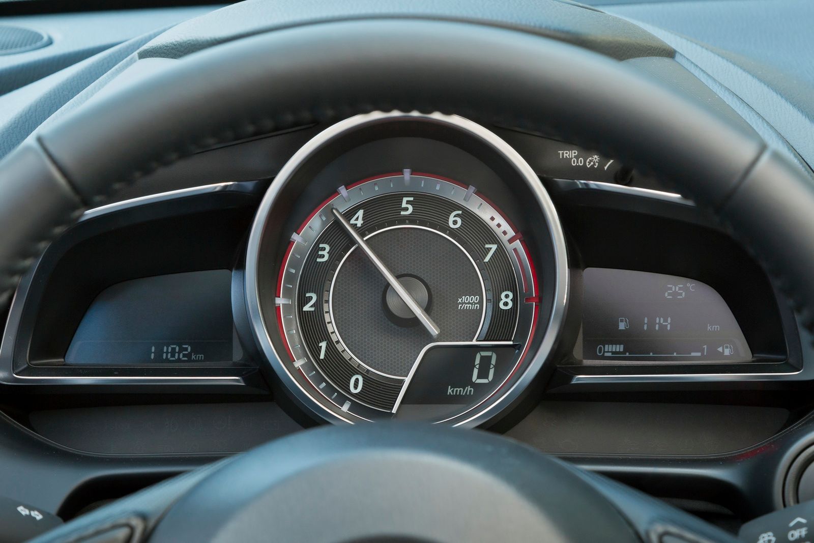 Europejska Mazda 2 – obszerna galeria zdjęć 65
