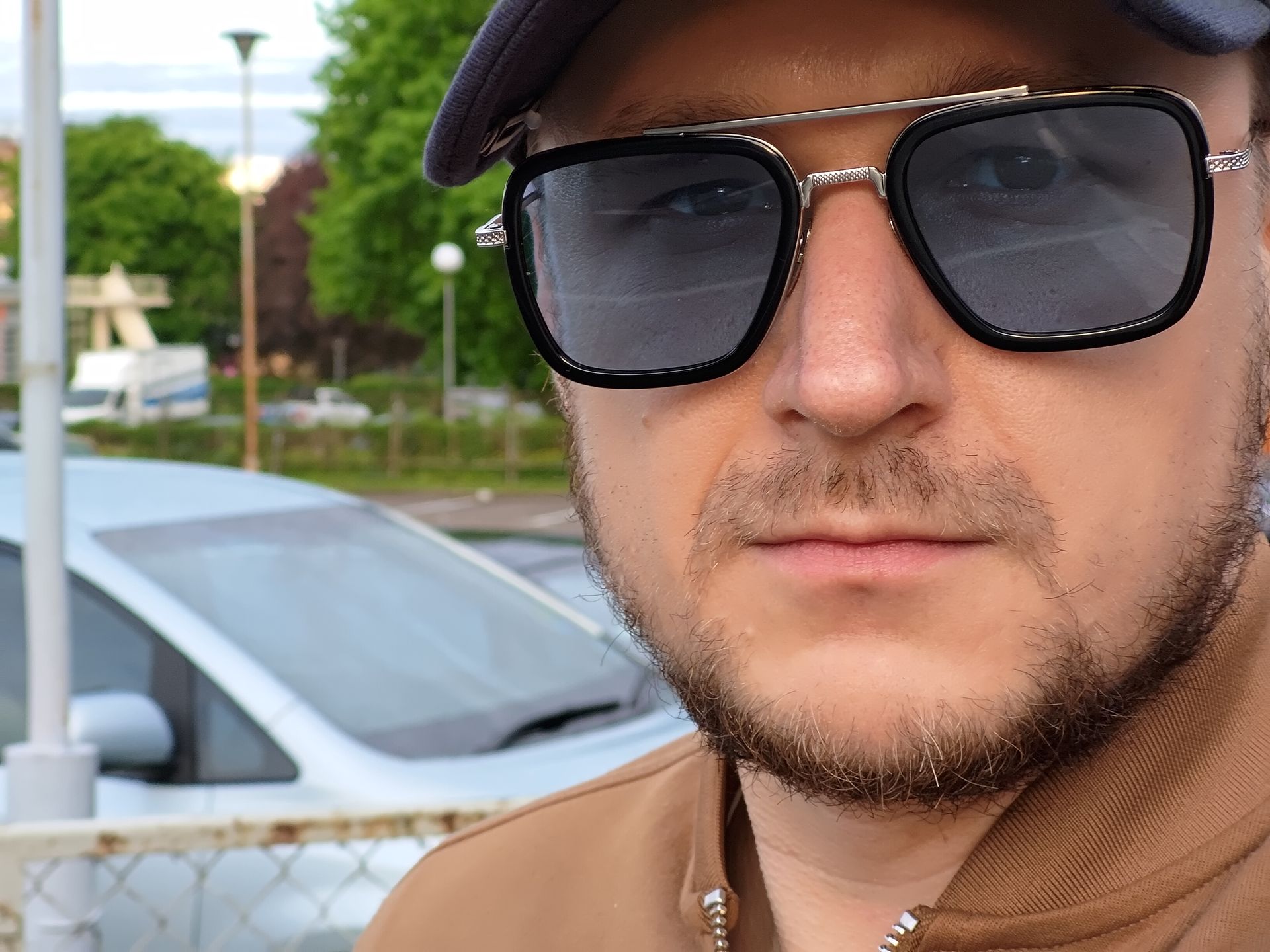 Smartfon inny niż (prawie) wszystkie. ASUS Zenfone 8 Flip: test 4