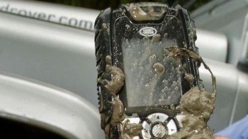 Land Rover S1 - najtrwalszy telefon świata 1