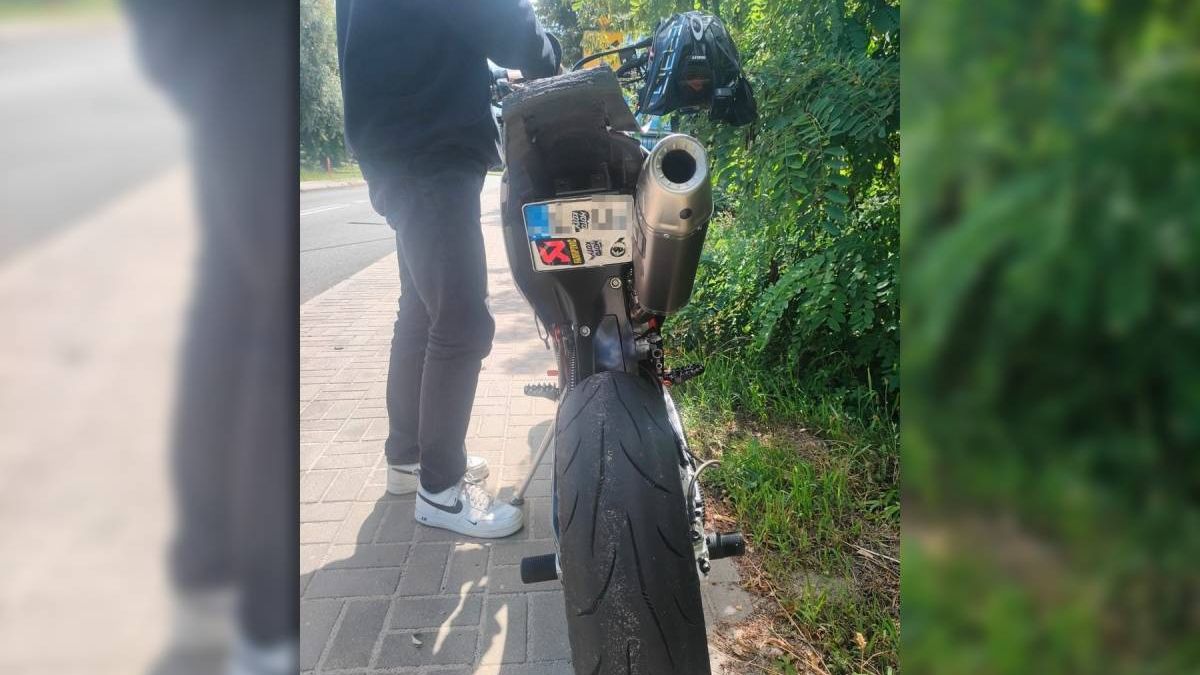 27-letni motocyklista zatrzymany za jazdę na jednym kole