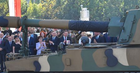 "To coś w stylu sowieckim". Światowe media o defiladzie w Polsce
