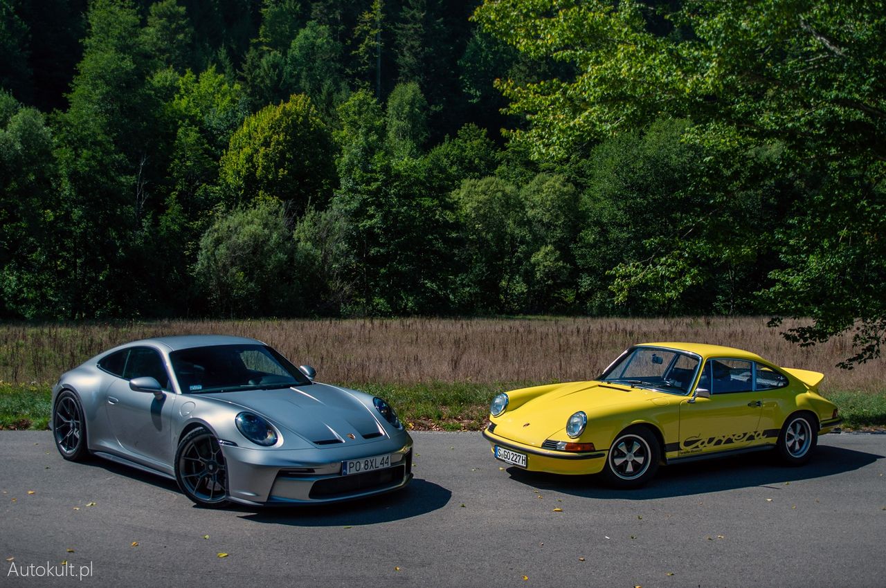 Porsche 911 GT3 Touring vs Porsche 911 Carrera RS 2.7