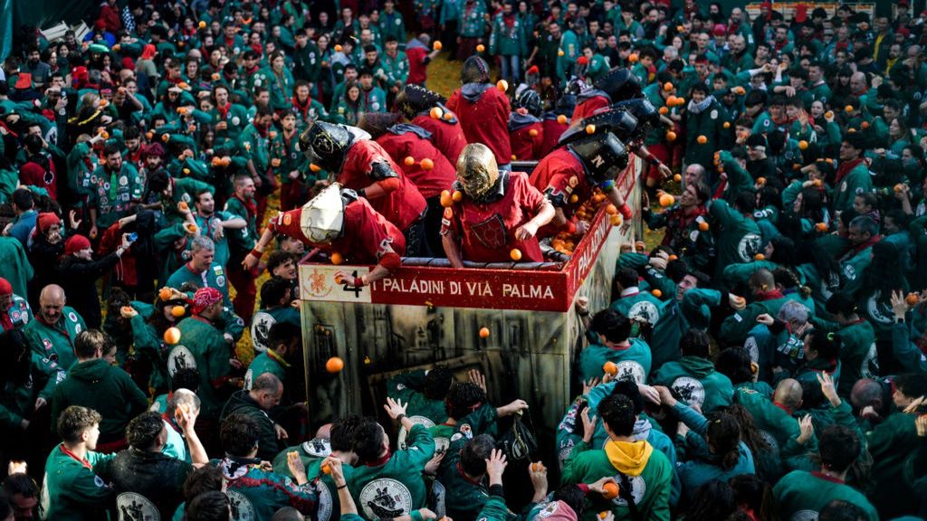 karnawał w Ivrei jest uważany za wielkie, symboliczne święto wyz