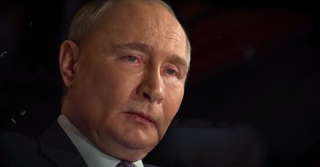 "Wstrząsające nagranie". Pokazali wzruszonego filmem Putina
